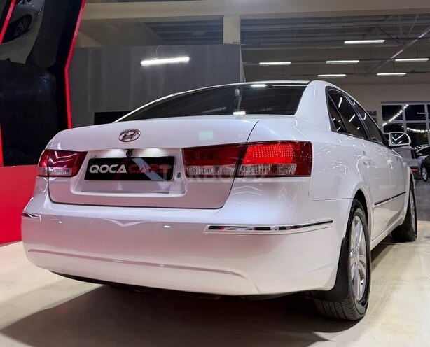 Hyundai Sonata-9