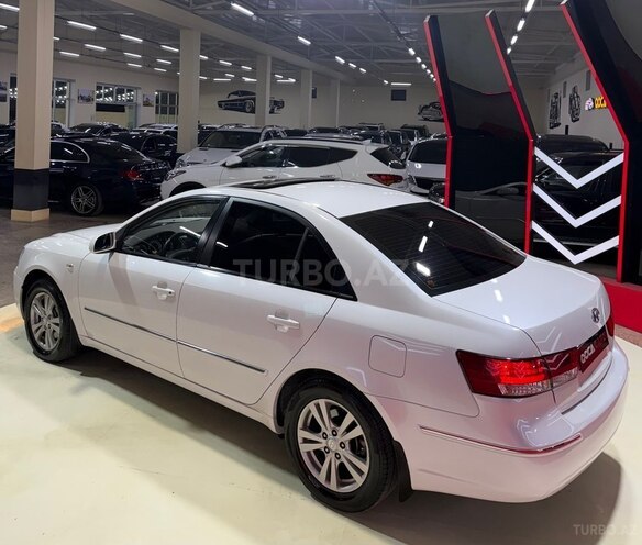 Hyundai Sonata-8