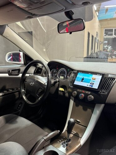 Hyundai Sonata-17