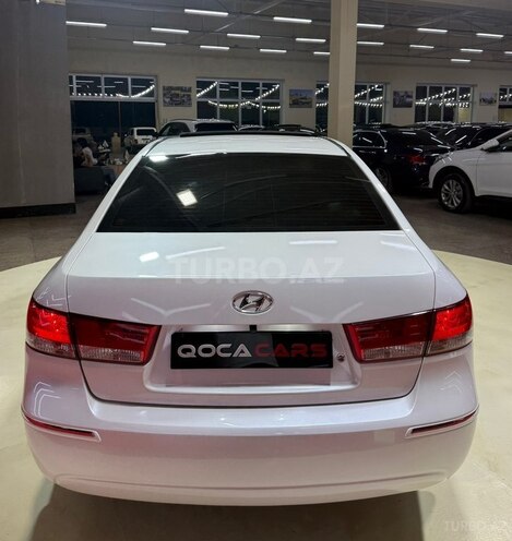 Hyundai Sonata-11