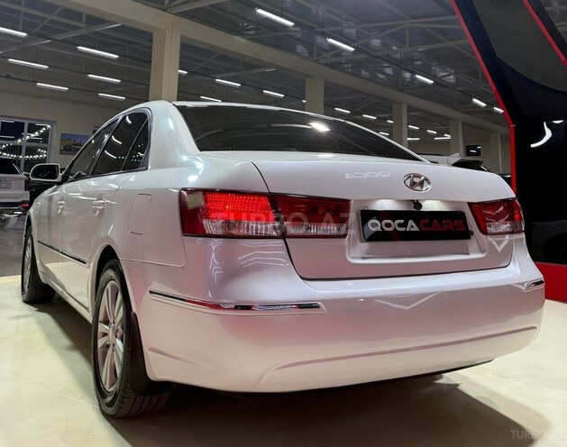 Hyundai Sonata-10