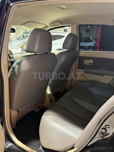 Nissan Tiida-16