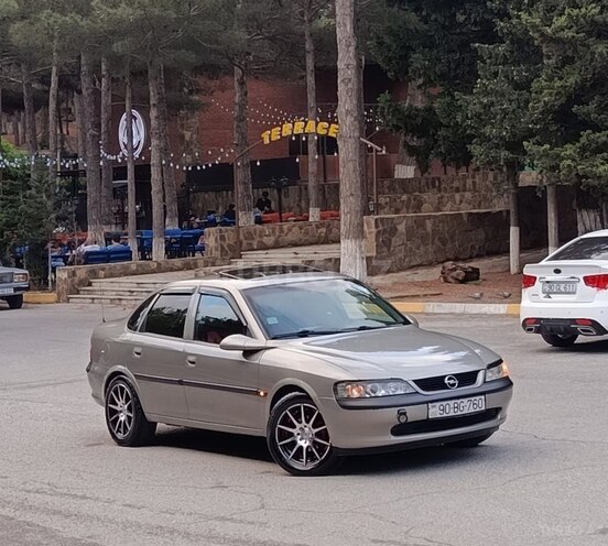 Opel Vectra-1