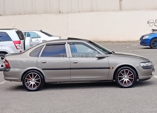 Opel Vectra-2
