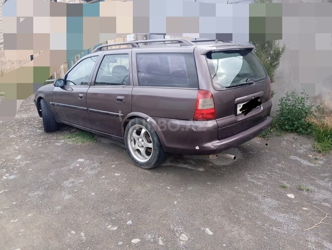 Opel Vectra-3