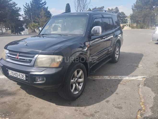 Mitsubishi Pajero-9