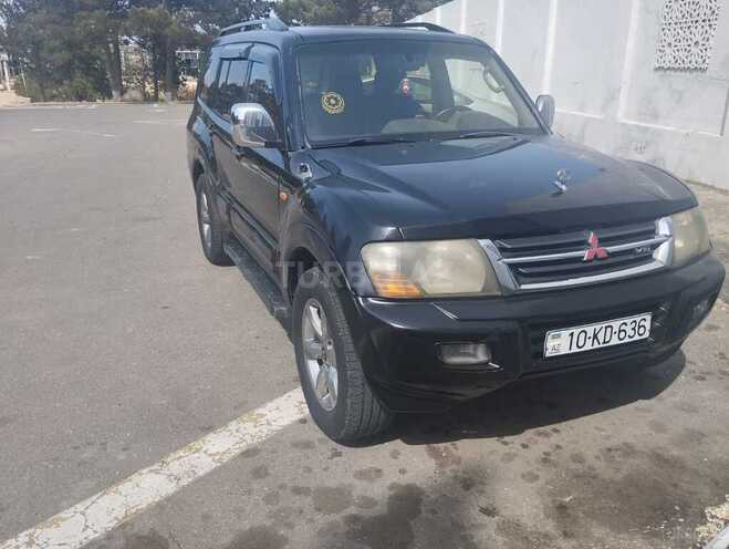 Mitsubishi Pajero-7