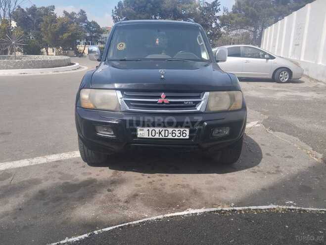 Mitsubishi Pajero-13