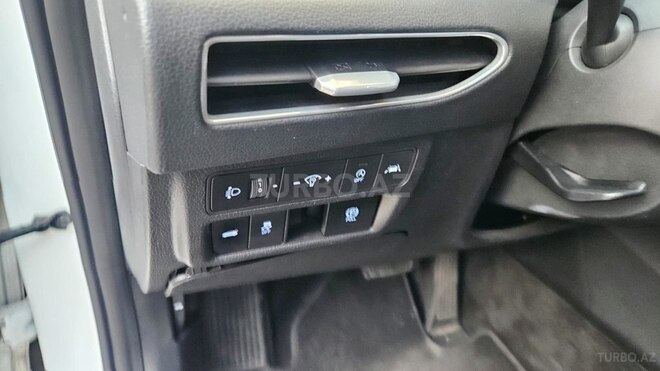 Hyundai Sonata-14