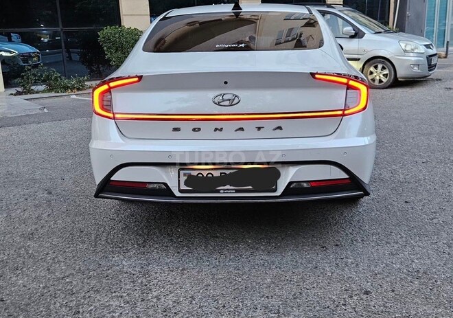 Hyundai Sonata-9