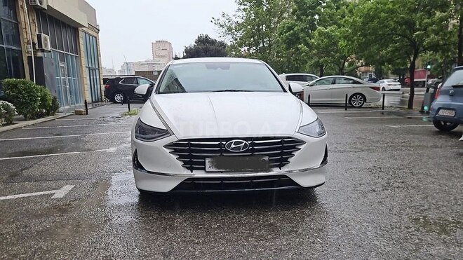 Hyundai Sonata-1