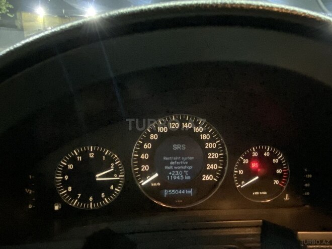 Mercedes E 240-6