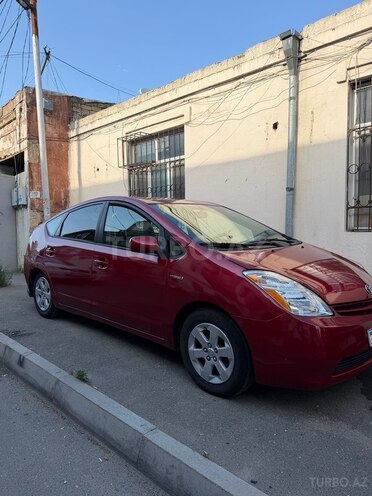 Toyota Prius-3