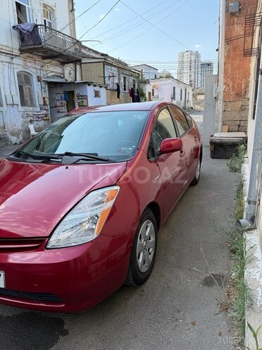 Toyota Prius-2