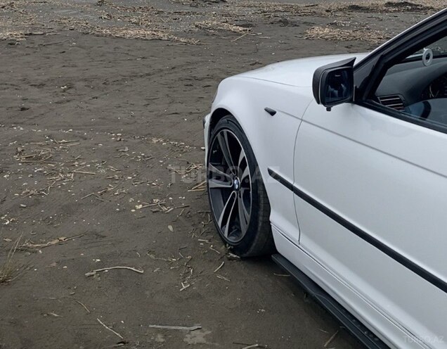 BMW 318-4