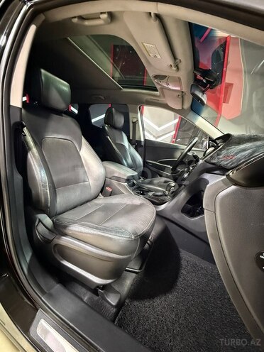 Hyundai Santa Fe-15