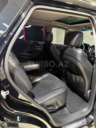Hyundai Santa Fe-18