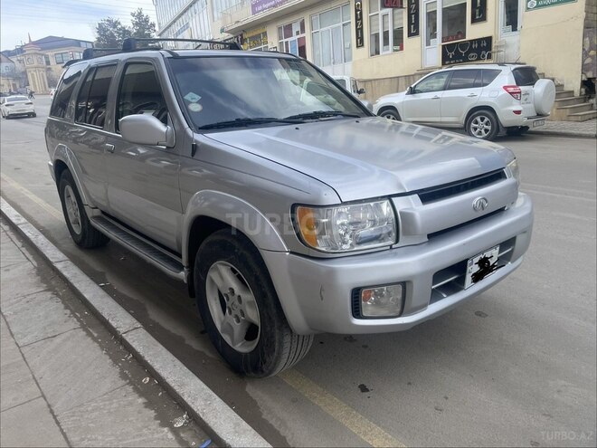 Infiniti QX4-3