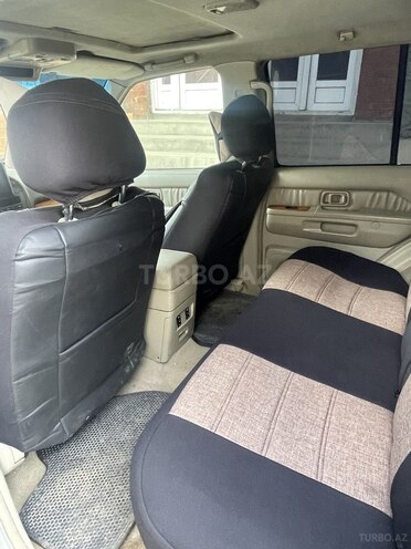 Infiniti QX4-12