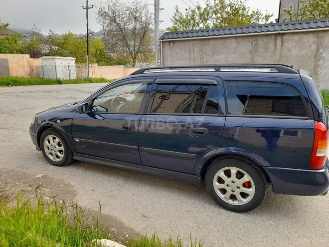 Opel Astra-11