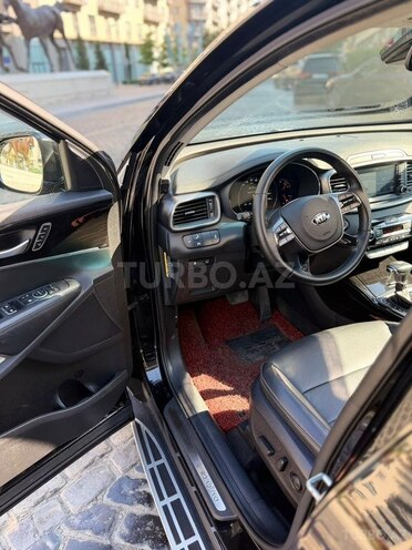 Kia Sorento-11