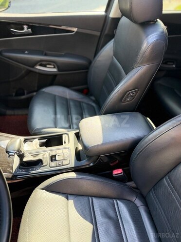 Kia Sorento-7