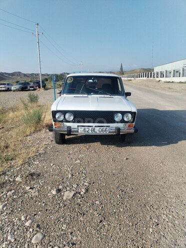 LADA (VAZ) 2106-7
