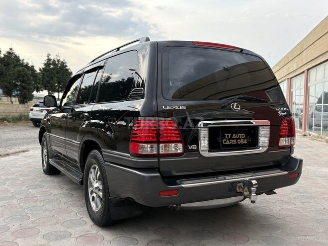 Lexus LX 470-4