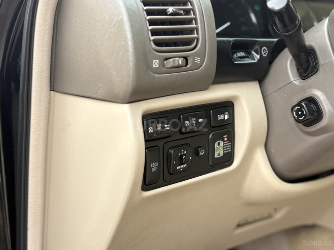 Lexus LX 470-16