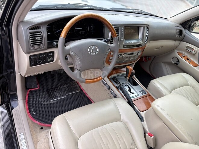 Lexus LX 470-14