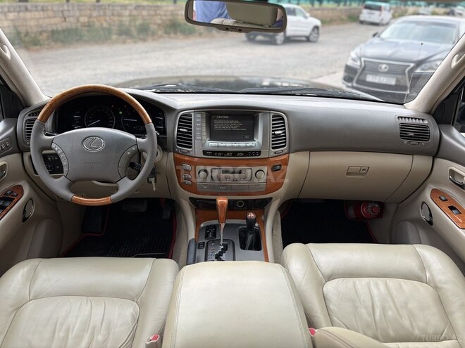 Lexus LX 470-24