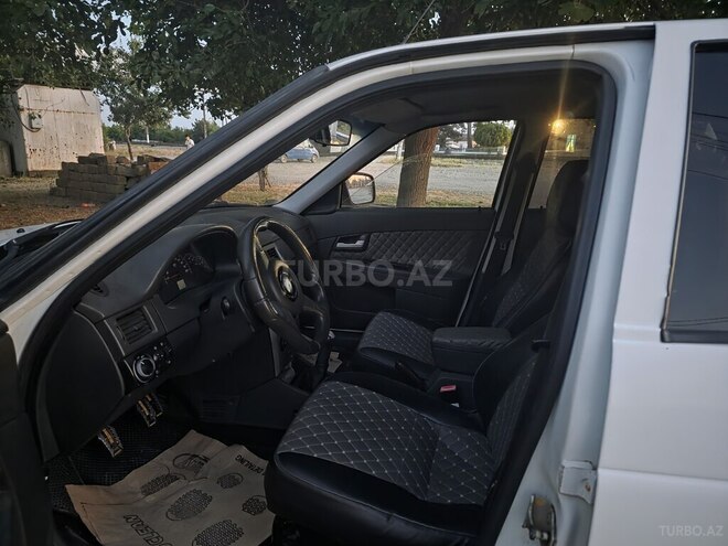 LADA (VAZ) Priora-4