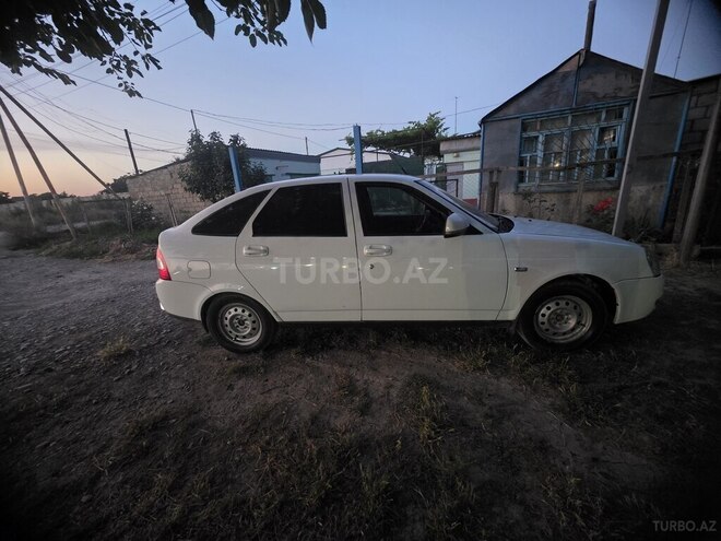 LADA (VAZ) Priora-10