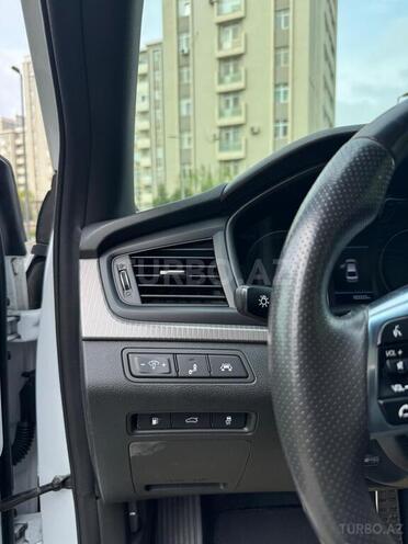 Hyundai Sonata-17
