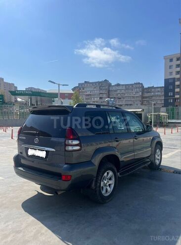 Toyota Land Cruiser Prado-7
