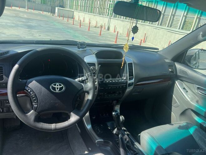 Toyota Land Cruiser Prado-6