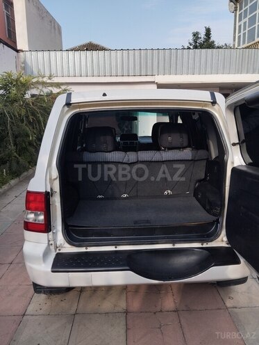 Mitsubishi Pajero io-3