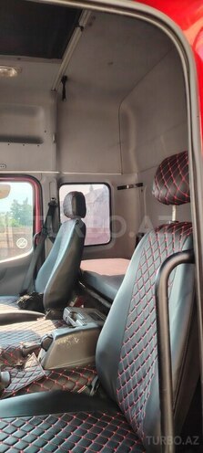 Mercedes Atego 818-9
