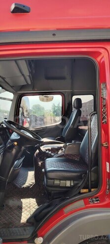 Mercedes Atego 818-8