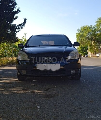 Kia Rio-1