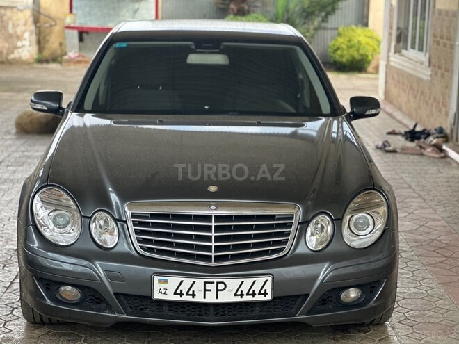Mercedes E 220-2