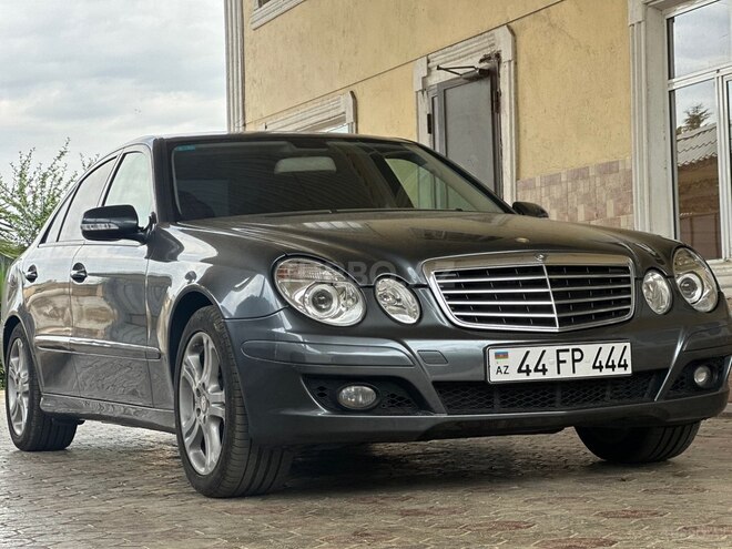 Mercedes E 220-4