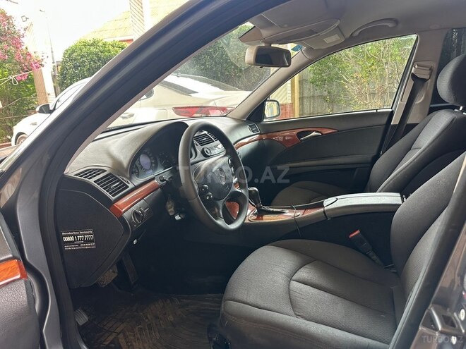 Mercedes E 220-5