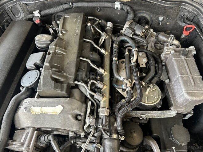 Mercedes E 220-9