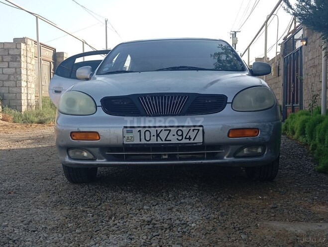 Daewoo Leganza-1