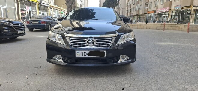 Toyota Camry-1