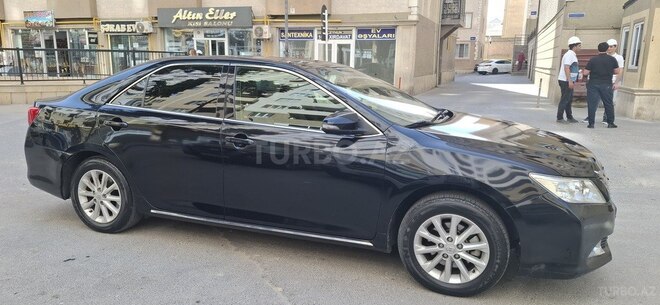 Toyota Camry-3