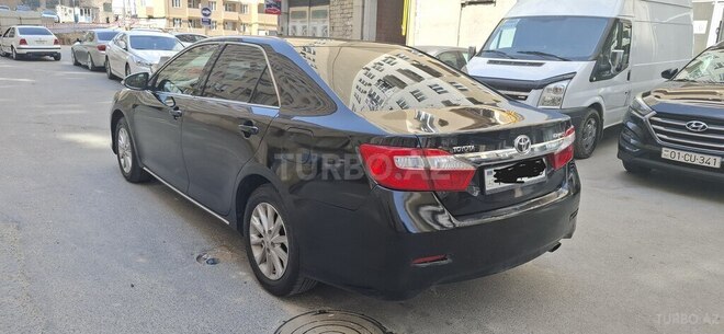 Toyota Camry-6