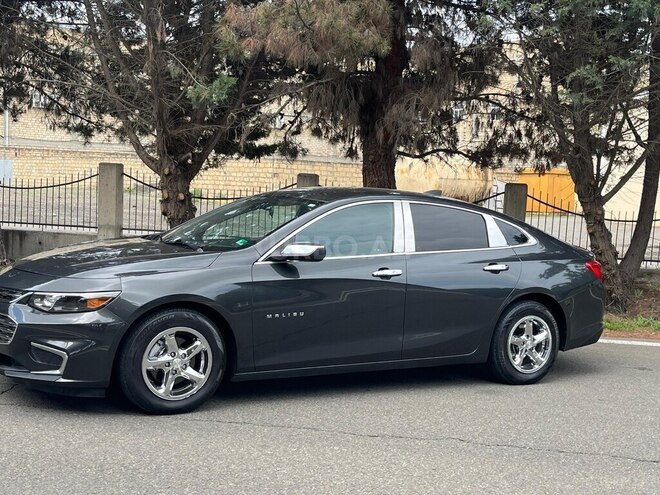 Chevrolet Malibu-5