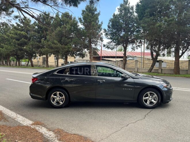 Chevrolet Malibu-9
